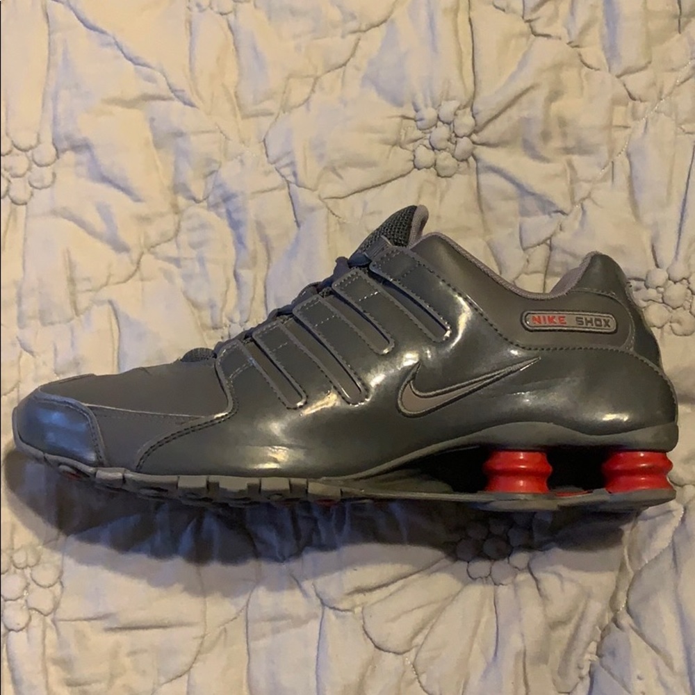 Men’s Nike Shox